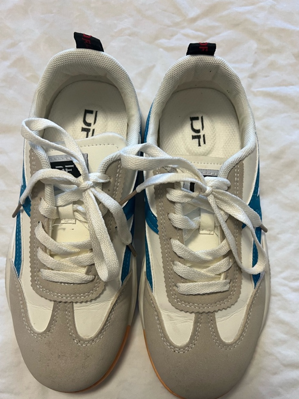 De Florance White & Teal Casual Sneakers with Suede Accents